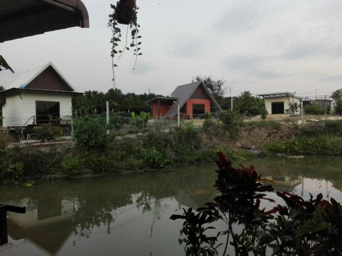 บ้านสวนปวิชญา เกษตรอินทรี Fang Luaran gambar